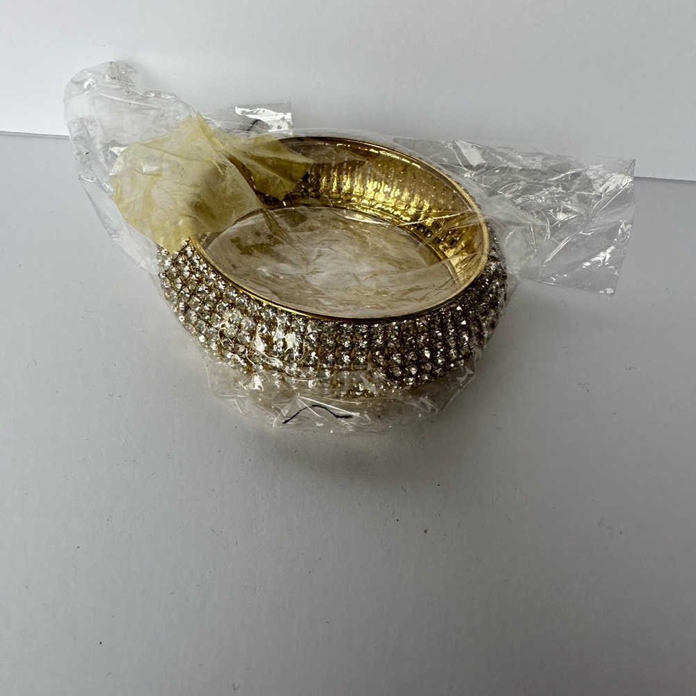 Bracelet cuff